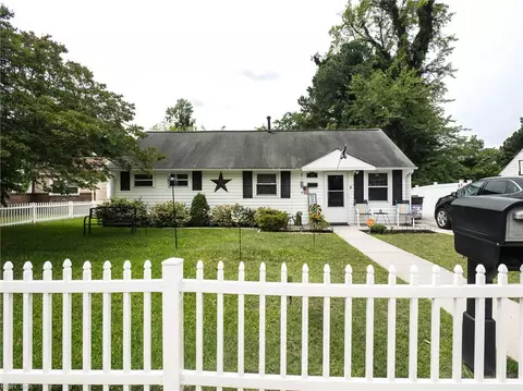 41 Jordan Dr, Hampton, VA 23666