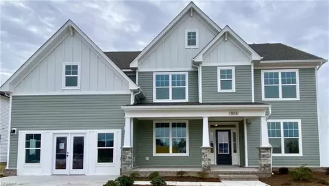1308 Sebastian Ct, Chesapeake, VA 23322