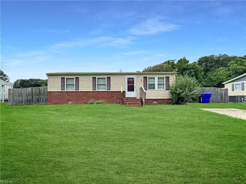 1420 Pinto Ct, Suffolk, VA 23434