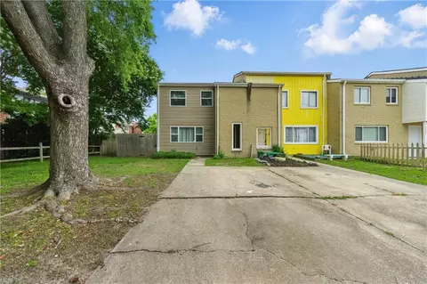 5326 Leicester Ct, Virginia Beach, VA 23462