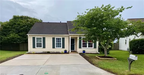 823 Avatar Dr, Virginia Beach, VA 23454