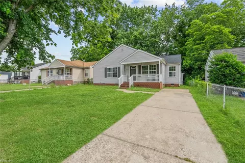 238 Poplar Ave, Newport News, VA 23607