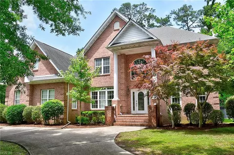 2216 Sisters Walk Ct, Virginia Beach, VA 23454