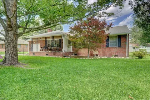 4716 Viola Ter, Portsmouth, VA 23703
