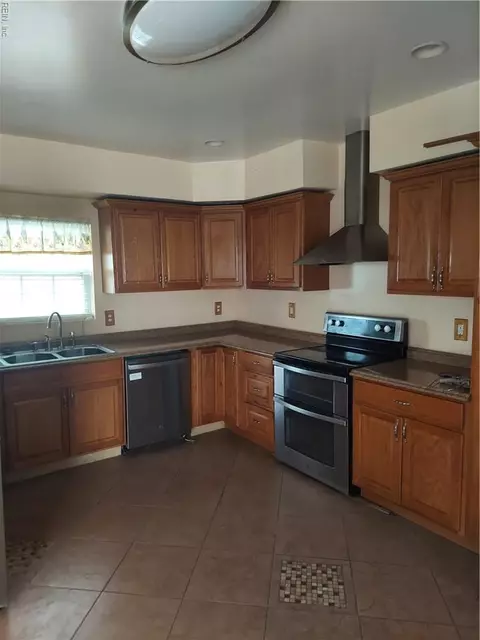 893 A Ave, Norfolk, VA 23504 photo 7