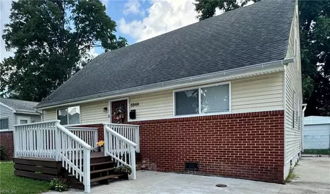 8844 Plymouth St, Norfolk, VA 23503