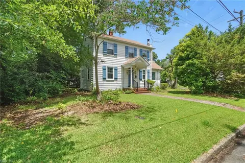 115 Maxwell Ave, Portsmouth, VA 23702