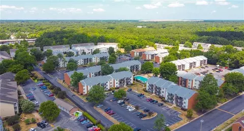 31 Davenport Ct #2, Hampton, VA 23666