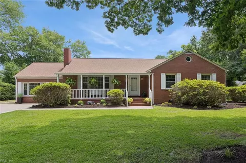 127 Nelson Dr, Newport News, VA 23601