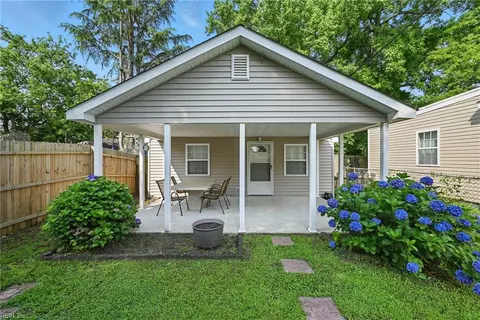 9001 Tidewater Dr, Norfolk, VA 23503