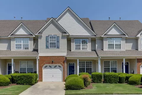 951 Hunley Dr, Virginia Beach, VA 23462