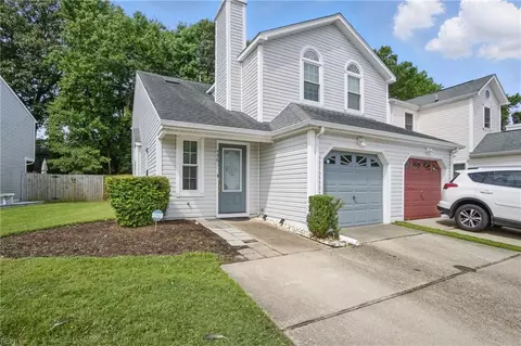 4961 Kemps Lake Dr, Virginia Beach, VA 23462