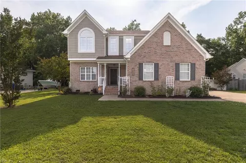 1028 Cathedral Dr, Suffolk, VA 23434