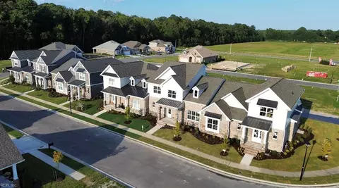359 Lomond Loop #43, Chesapeake, VA 23322