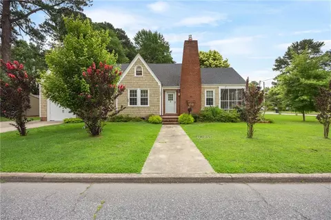 806 Agawam St, Elizabeth City, NC 27909