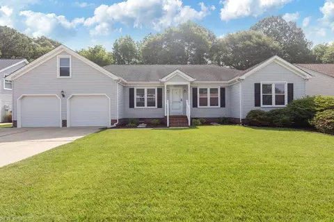 633 Aguila Dr, Chesapeake, VA 23322