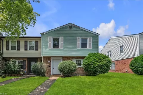6625 Stoney Pt S, Norfolk, VA 23502