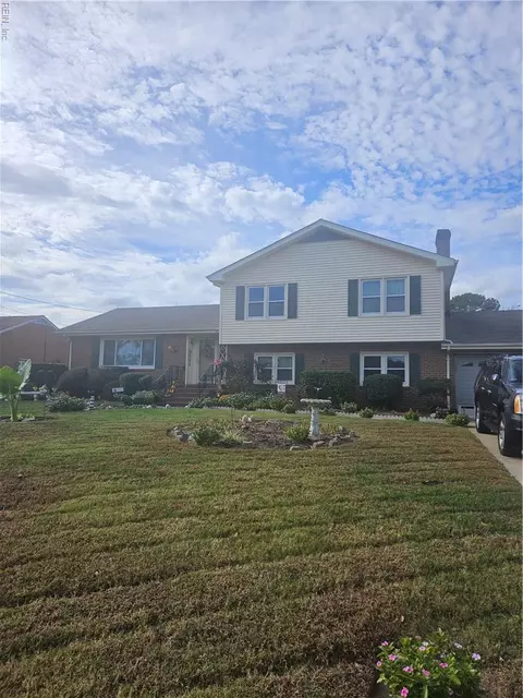 904 Flintfield Cres, Chesapeake, VA 23321