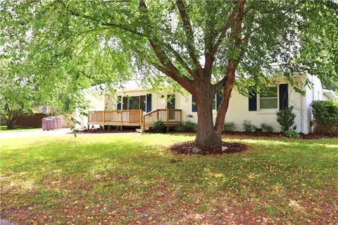 3512 Marlyn Rd, Portsmouth, VA 23703