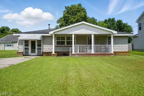 1816 Long Ridge Rd, Chesapeake, VA 23323