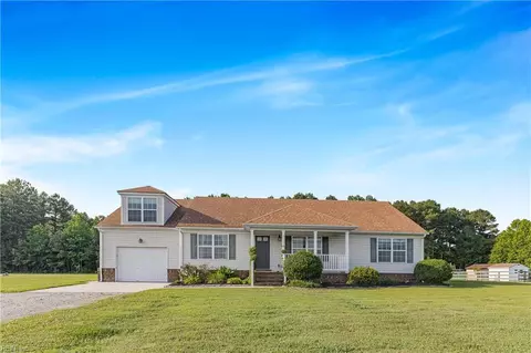 34275 Unity Rd, Zuni, VA 23898