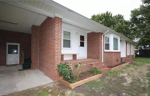 6190 W Blackwater Rd, Zuni, VA 23898