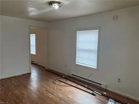 205 Cobb St, Franklin, VA 23851 photo 4