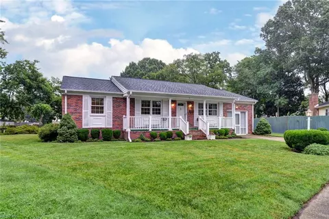 5 Yulee Ct, Hampton, VA 23669