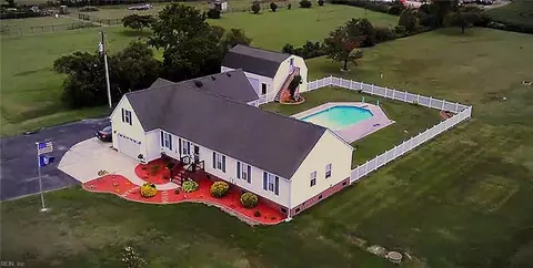 1305 Sanderson Rd, Chesapeake, VA 23322