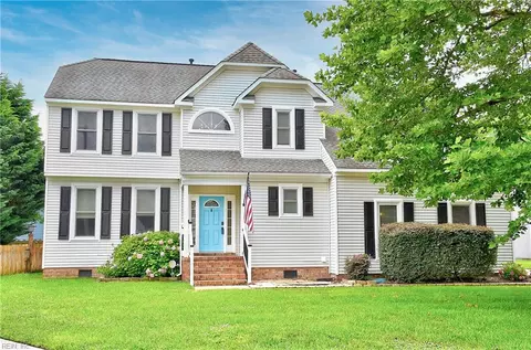857 Blackthorne Dr, Chesapeake, VA 23322