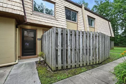 1664 Malibu Pl, Newport News, VA 23608