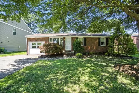 1505 Hawthorne Dr, Chesapeake, VA 23325