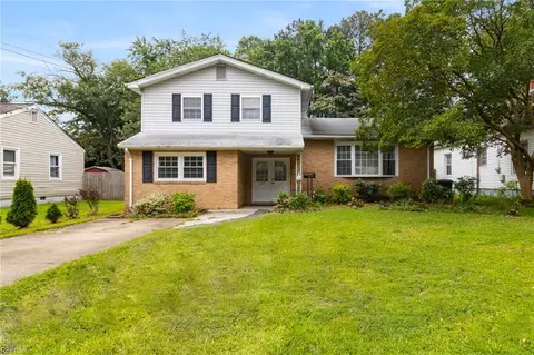 127 Robinson Dr, Newport News, VA 23601