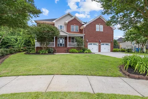 205 Napoli Ct, Chesapeake, VA 23322