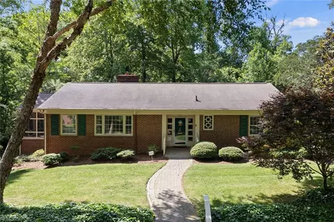 111 Central Pw Pkwy, Newport News, VA 23606