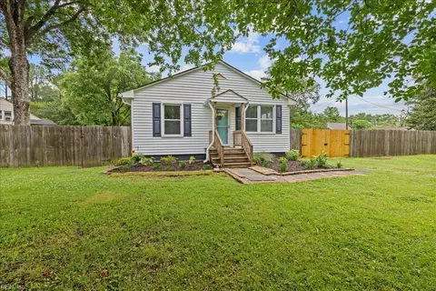 2400 Mount Pleasant Rd, Chesapeake, VA 23322
