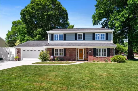 899 Cambridge Dr, Virginia Beach, VA 23454