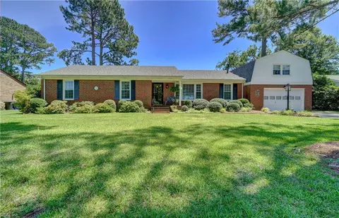 3808 Shoreline Dr, Portsmouth, VA 23703