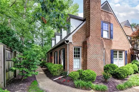 170 Wellesley Dr, Newport News, VA 23606
