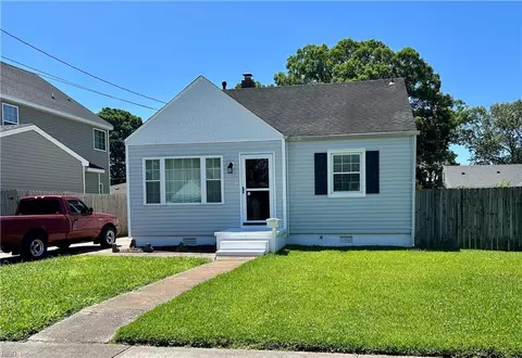 806 Hughes Ave, Chesapeake, VA 23324