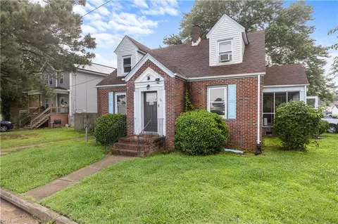 58 Aylwin Cres, Portsmouth, VA 23702