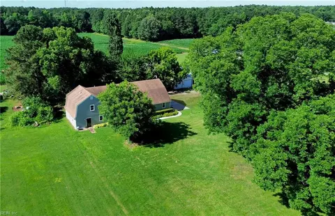 160 Outlaw Ln, Suffolk, VA 23435