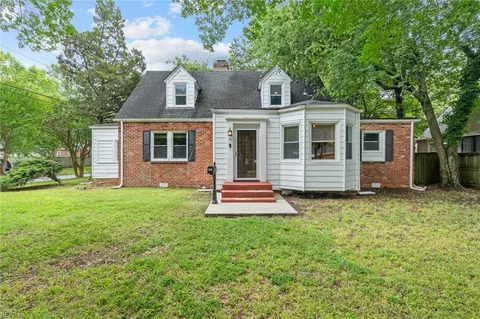 201 Maycox Ave, Norfolk, VA 23505