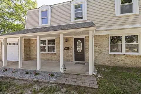 596 Old Post Rd, Virginia Beach, VA 23452