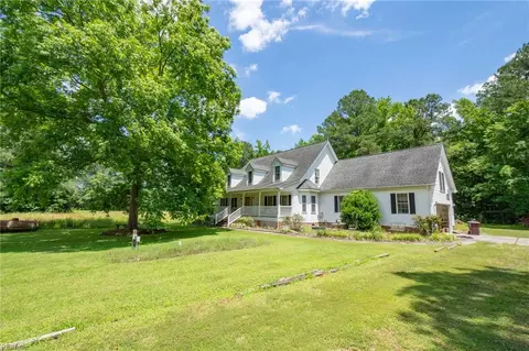 2913 Lake Drummond Cswy, Chesapeake, VA 23322