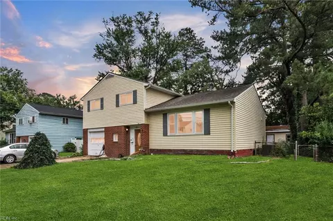 4861 Honeygrove Rd, Virginia Beach, VA 23455