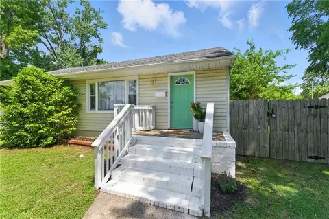 621 Augusta St, Hampton, VA 23669