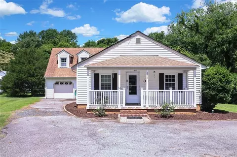 424 Sanderson Rd, Chesapeake, VA 23322