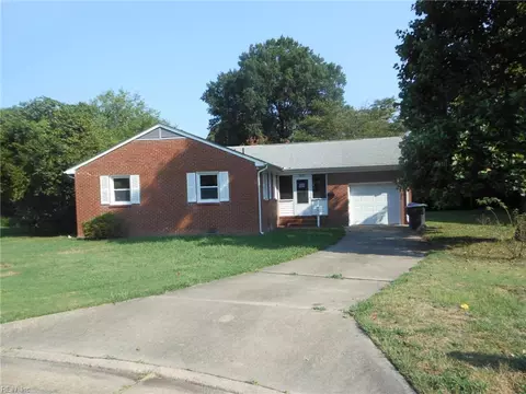 9618 Carver Dr, Newport News, VA 23605