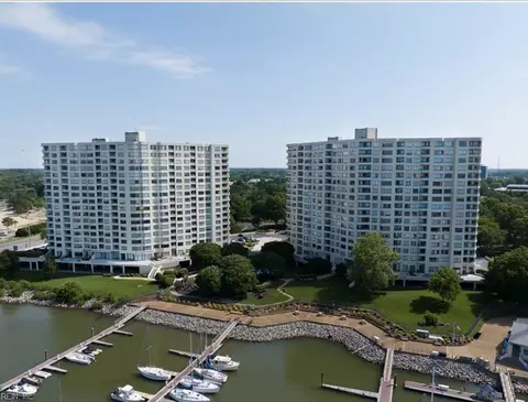 7505 River Rd #7C, Newport News, VA 23607